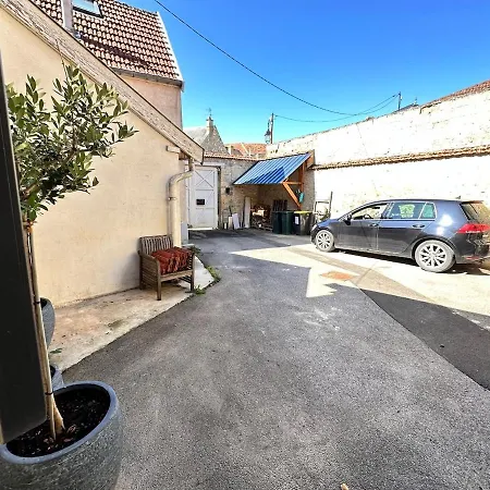 Lejlighed Calme Et Detente Avec Jacuzzi, Jardin Et Terrasse *